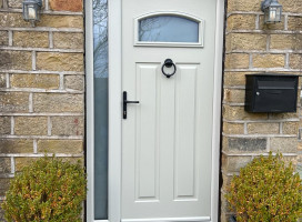 London composite door in Painswick with antique black furniture installed in Helme